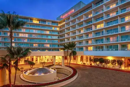 The Beverly Hilton - 0