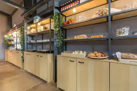 Leonardo Almere City Center - 11