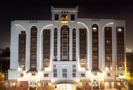 Al Liwan Suites - 18