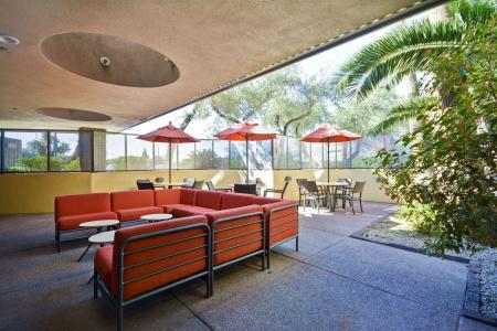 DoubleTree by Hilton Phoenix North - 25