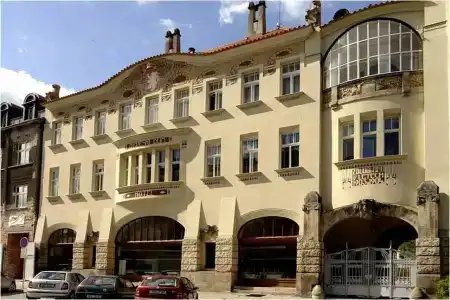 Okresní Dům - 0