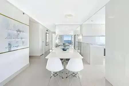Ultiqa Beach Haven On Broadbeach - 16