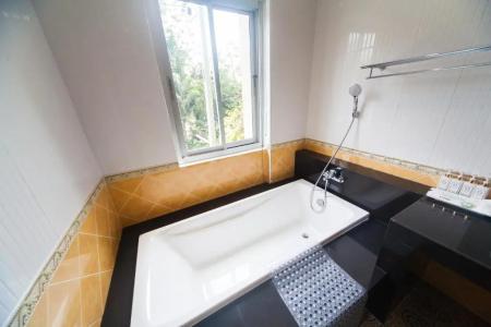 Anchan Laguna - 107