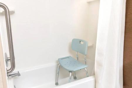 Fairfield Inn & Suites - 31