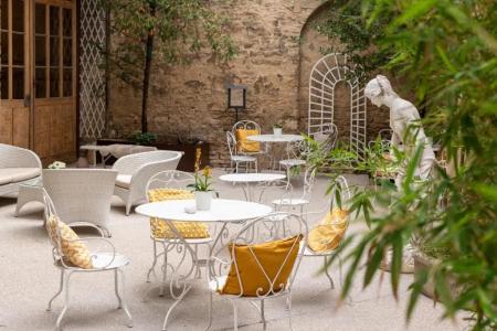 Les Remparts Hôtels et Demeures Historiques - 12