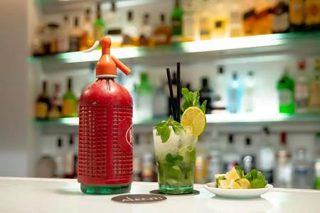 Alenti Sitges & Restaurant - 11