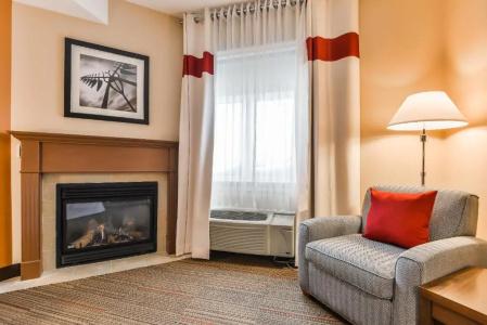 Four Points by Sheraton - 80