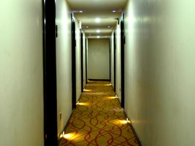 Pearl City - 10