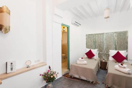 Riad Swaka - 30