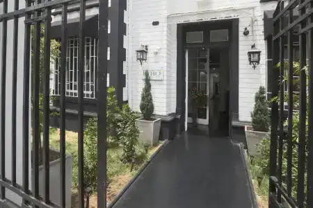 Boutique Tremo Bustamante - 16