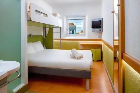 ibis budget Manchester Salford Quays - 39