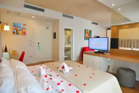 Sandy Beach Resort - 10