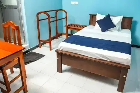 OYO 570 Pp Rest Guest House - 27