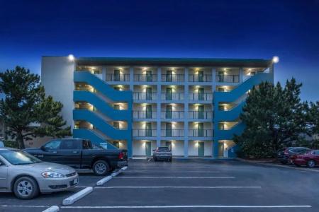 Best Western Plus Holiday Sands Inn & Suites - 43