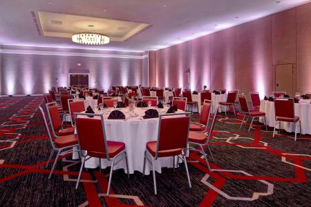 Four Points by Sheraton - 19