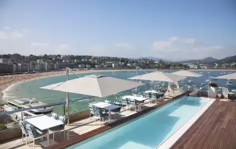 Lasala Plaza - 26