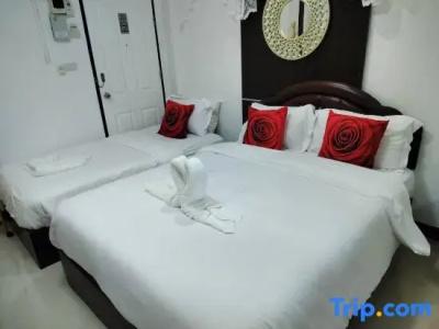 Fai Kham Boutique - 36