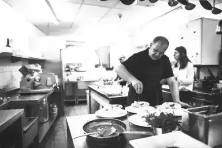 -Restaurant 1735 - 17
