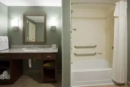 Homewood Suites by Hilton Mayo Clinic-St. Marys Campus - 8