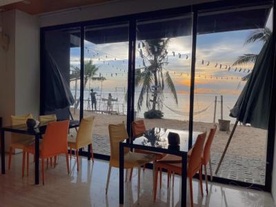 Golden Dragon Beach Pattaya - 15