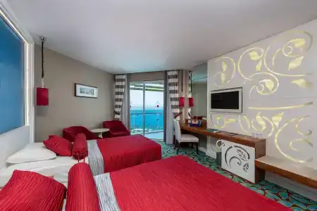 Vikingen Infinity Resort & Spa - 3