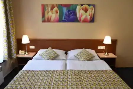 ApartAustria Suites - 19