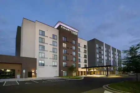 Courtyard by Marriott Charlotte Waverly - 0