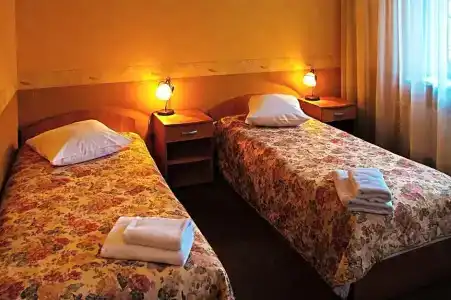 Linovo With Free Parking - 24