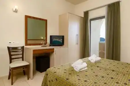 Alianthos Beach - 90