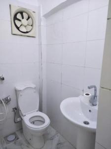 El Prince Guesthouse - 5