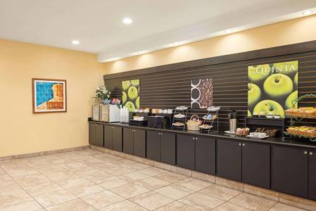 La Quinta by Wyndham Tucson - Reid Park - 14