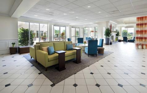 Hilton Garden Inn Montreal Airport - 26