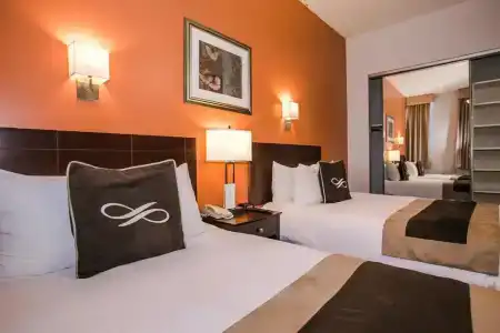 Pointe Plaza - 30