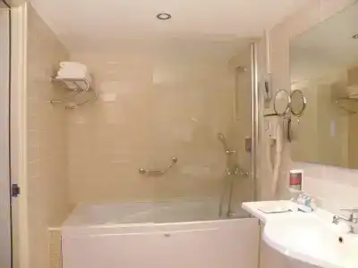 Pam Thermal Clinic & Spa - 8