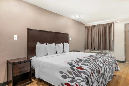 Red Roof Inn Dallas/Richardson - 43