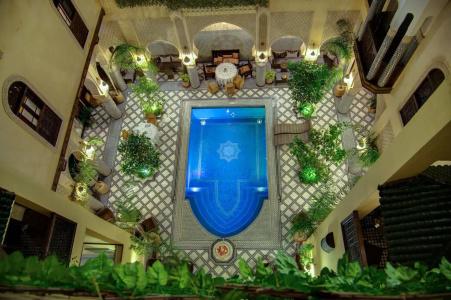 Riad Salam - 15