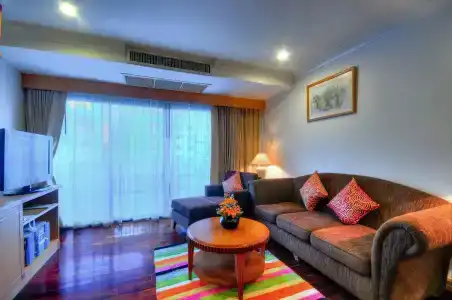Admiral Suites Bangkok - 1