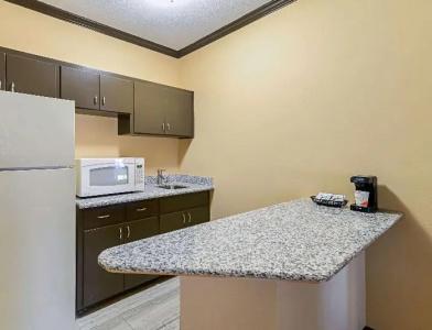Quality Inn & Suites - 42