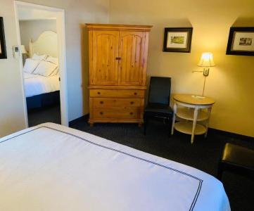 Franciscan Inn & Suites - 26