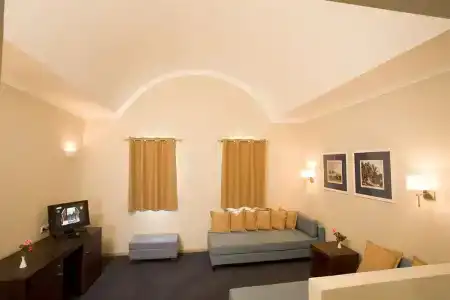 Lakitira Suites - 4