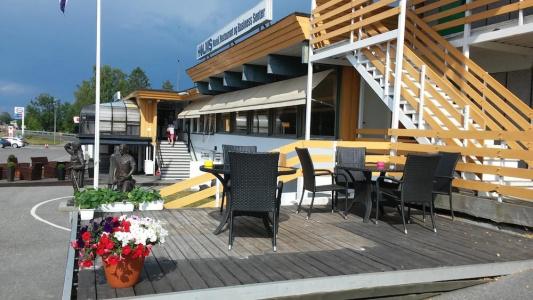 Holms Motel - 16