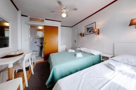 Mira Sea Front Guesthouse - 1