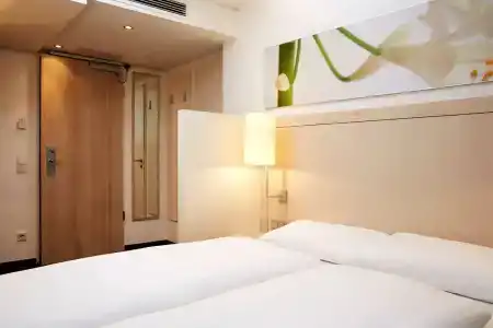 H+ München - 4