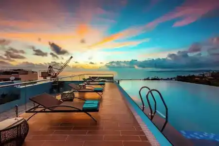 Night Sea - 17