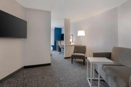 Hilton Garden Inn - 51