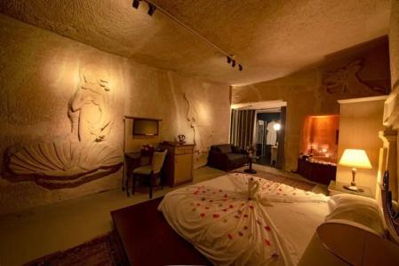 Sunak Cave Boutique - 91