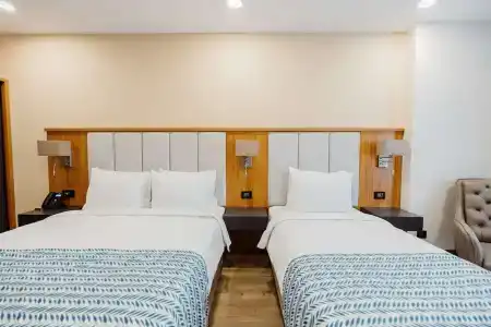 Best Western Plus - 42