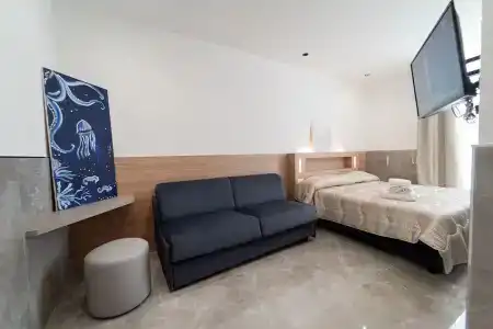H. G. Boutique Toledo Napoli Centro - 17