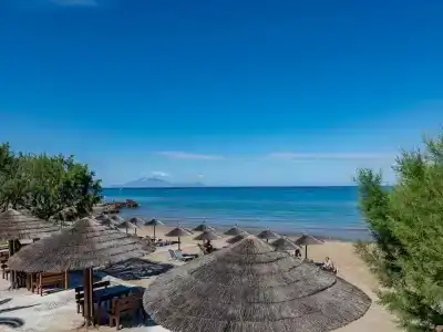 Plaka Beach Resort - 12