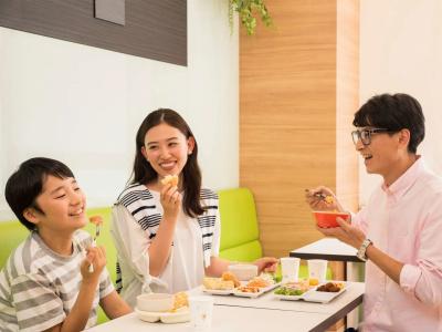 Comfort Inn Naha Tomari Port - 29